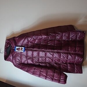 Adventure maroonish puffer long women size L